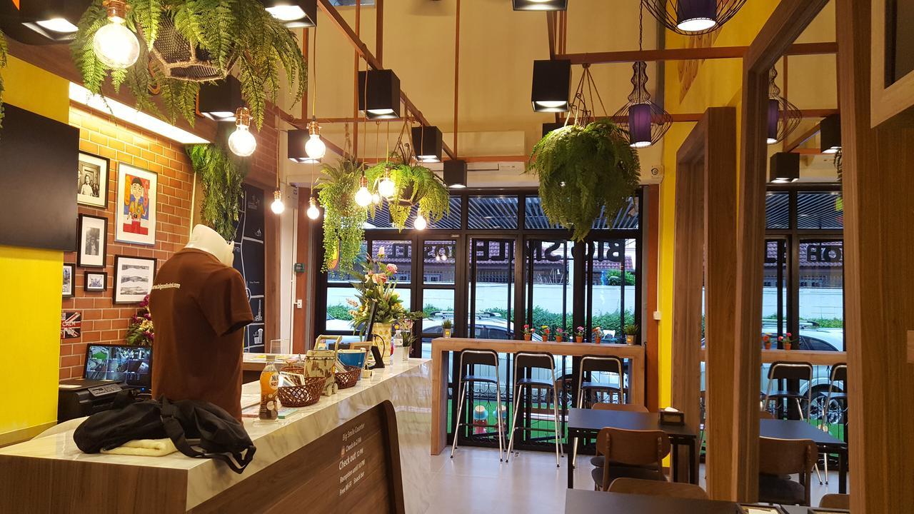 Big Smile Hostel Bangkok Exterior foto
